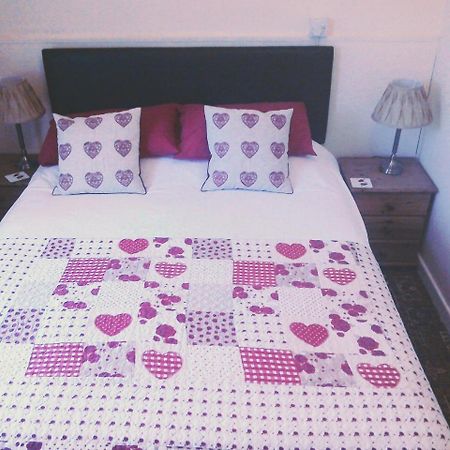 Eden House Bed & Breakfast แบล็คพูล ภายนอก รูปภาพ